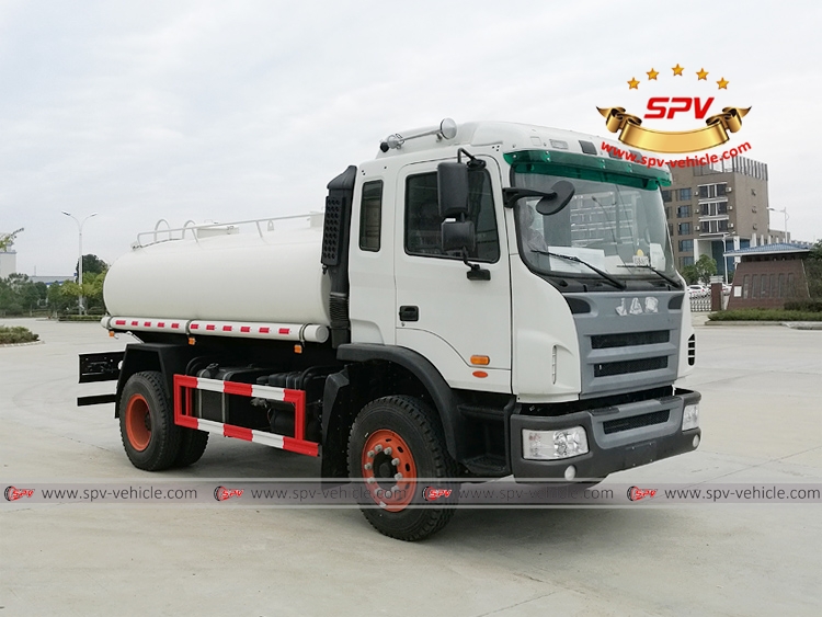 8,000 litres water tanker truck - JAC - RF
